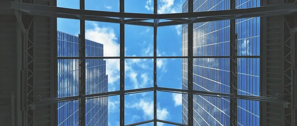 Innowacyjne-Zastosowania-Szkła-w-Architekturze-Współczesnej