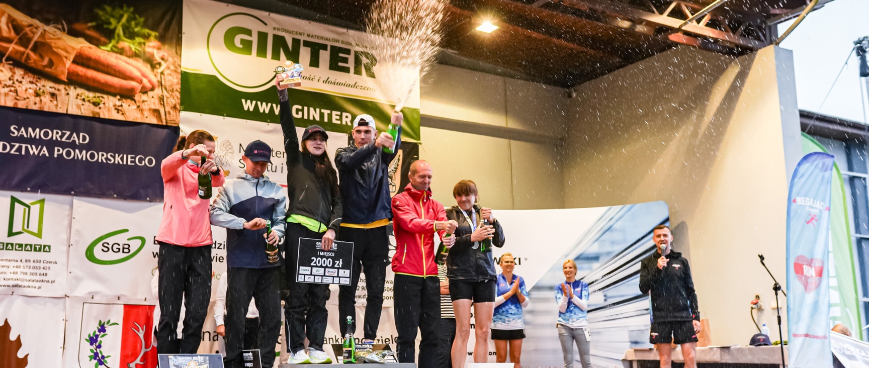 Dekoracja zawodników - 7 Śliwicka Dyszka 2023 - Wutkowski 014