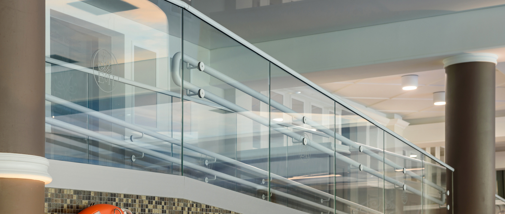 Szklane balustrady - Hotel Evita, Tleń - Wutkowski 004