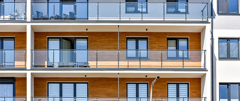 Szklane balustrady - Wojska Polskiego, Wałcz - Wutkowski 001