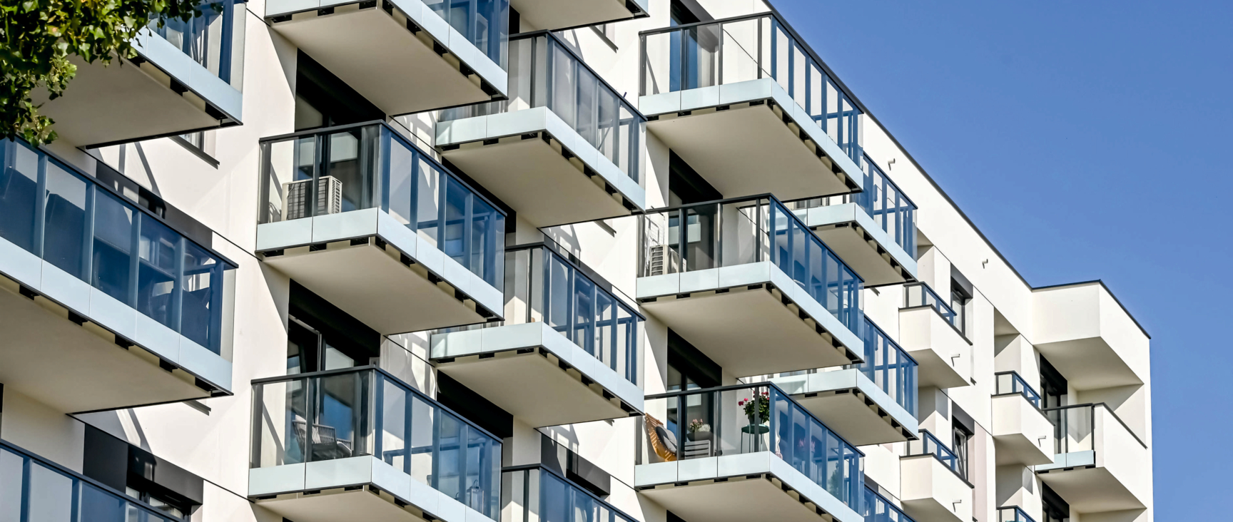 Szklane balustrady - Bokserska 71, Warszawa - Wutkowski 002