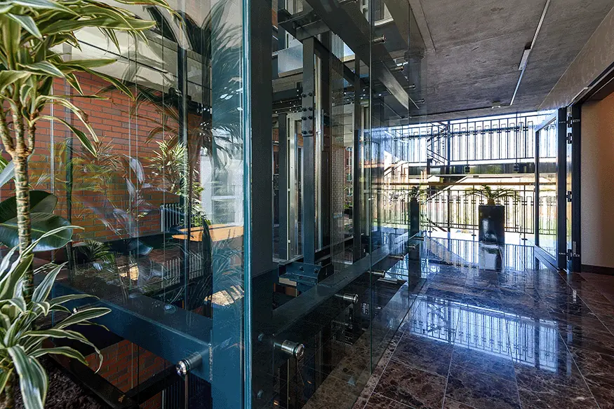 Szklane ściany - Hotel Almond Business SPA, Gdańsk - Wutkowski 002