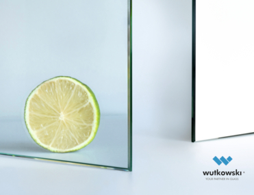 Weiß unterlegter Spiegel